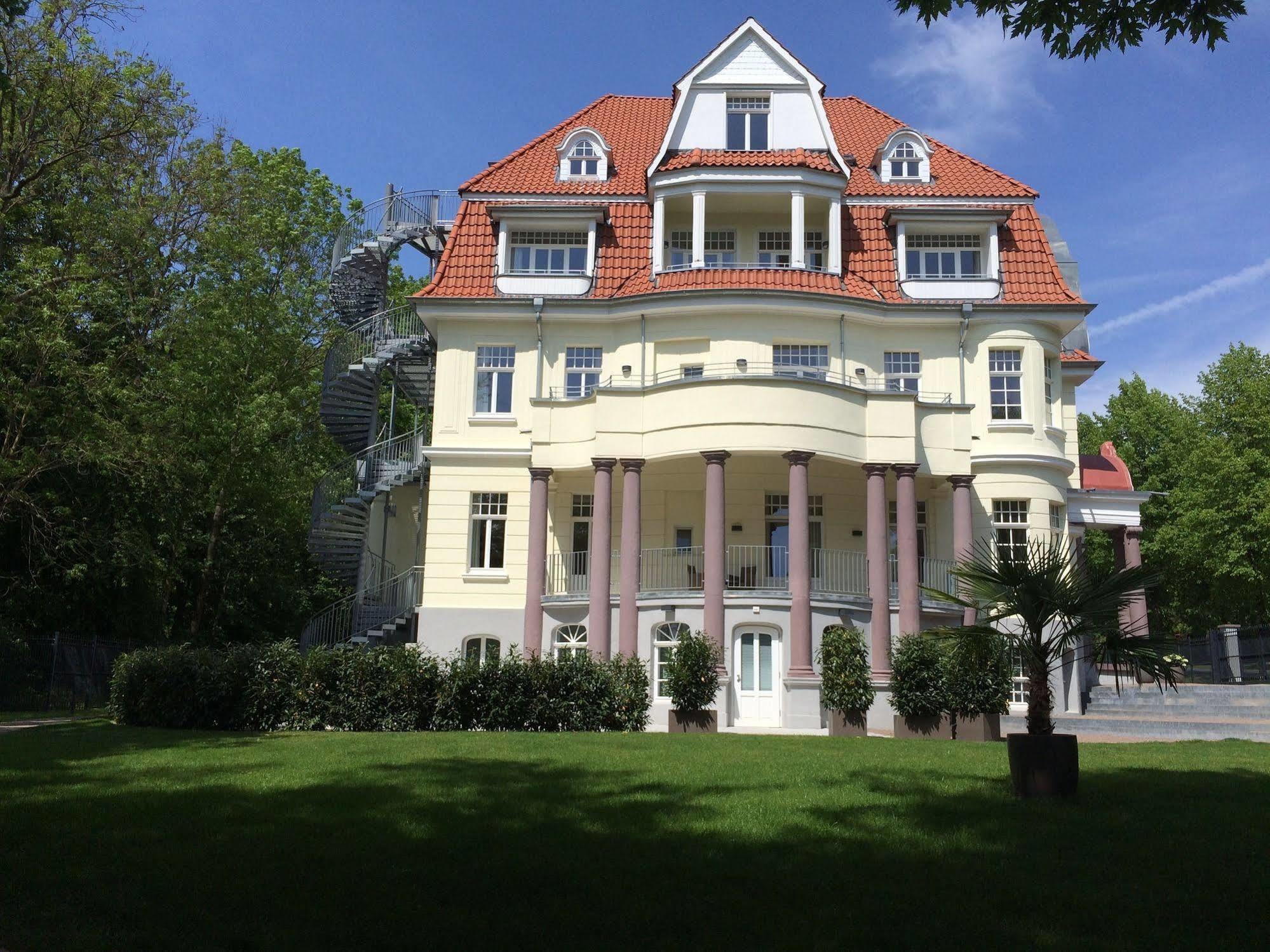 Appartements Am Kurpark Bad Pyrmont Eksteriør bilde