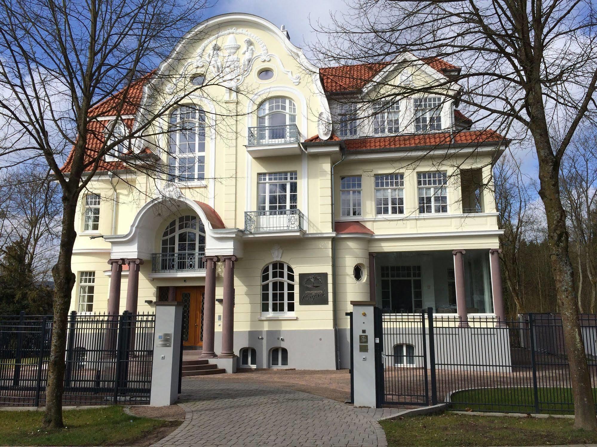 Appartements Am Kurpark Bad Pyrmont Eksteriør bilde