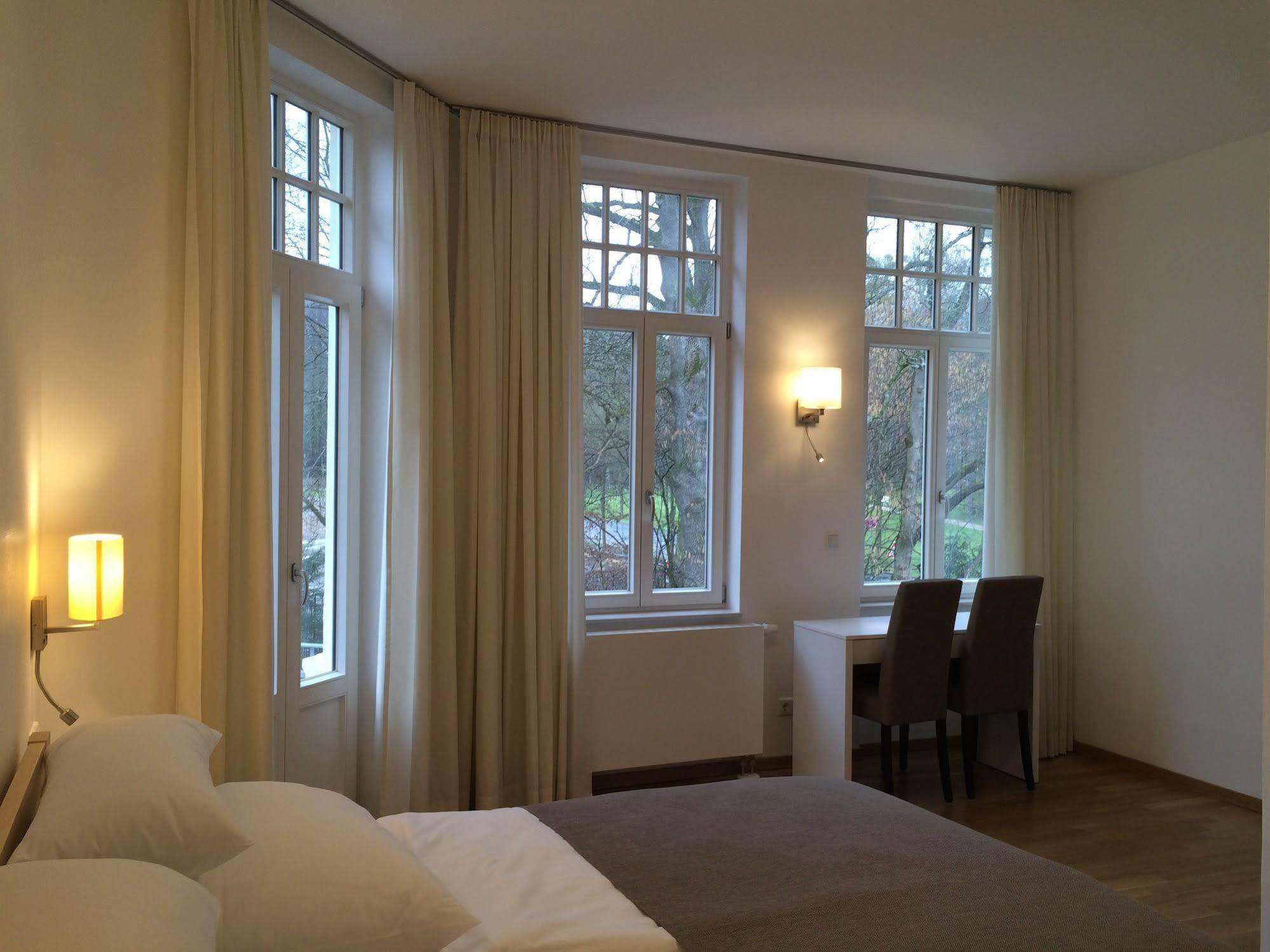 Appartements Am Kurpark Bad Pyrmont Eksteriør bilde